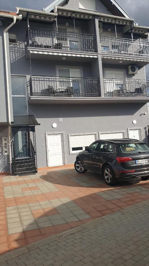 Apartments Kamenjar Novi Sad Extérieur photo