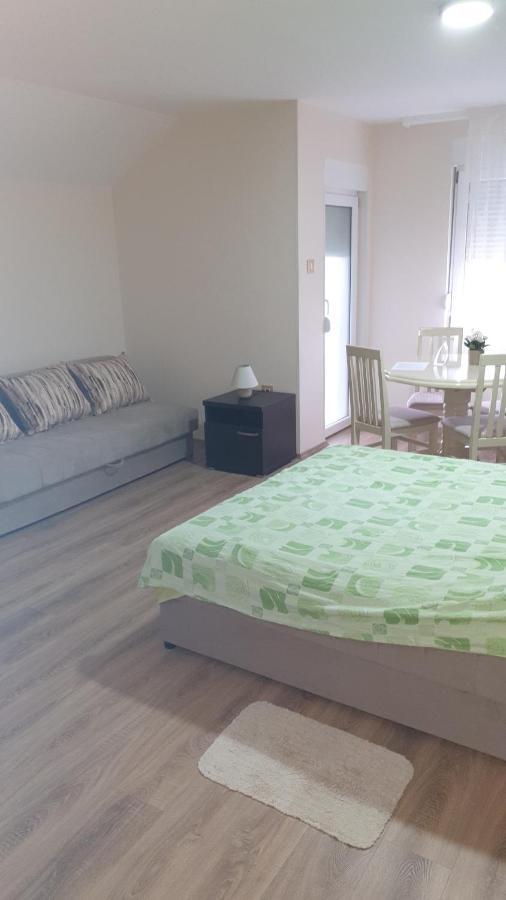 Apartments Kamenjar Novi Sad Chambre photo